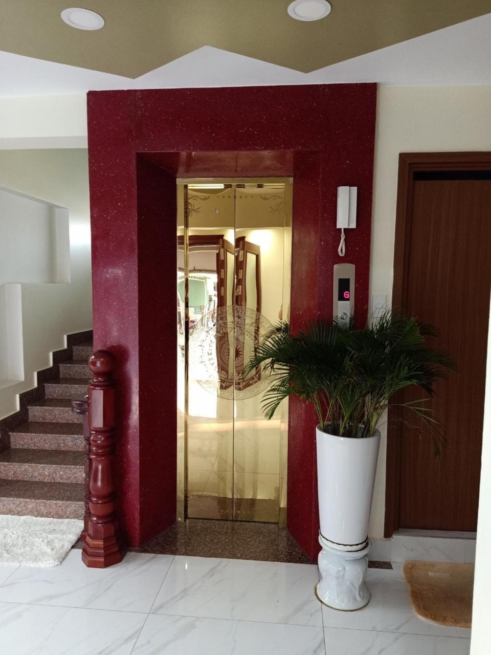 Hosetl Hoang De Hotel Chau Doc Exterior photo
